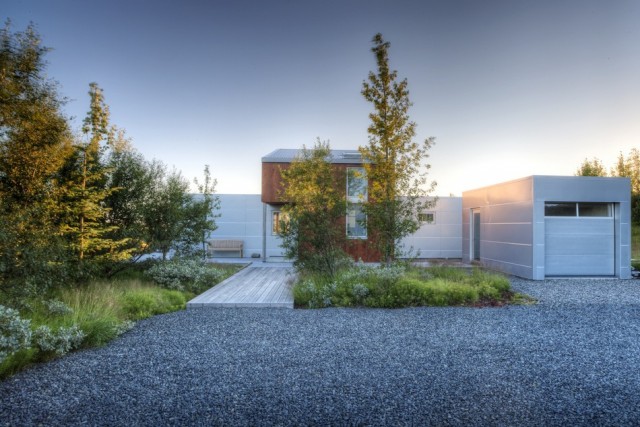 exterior-Minarc-House-Iceland2